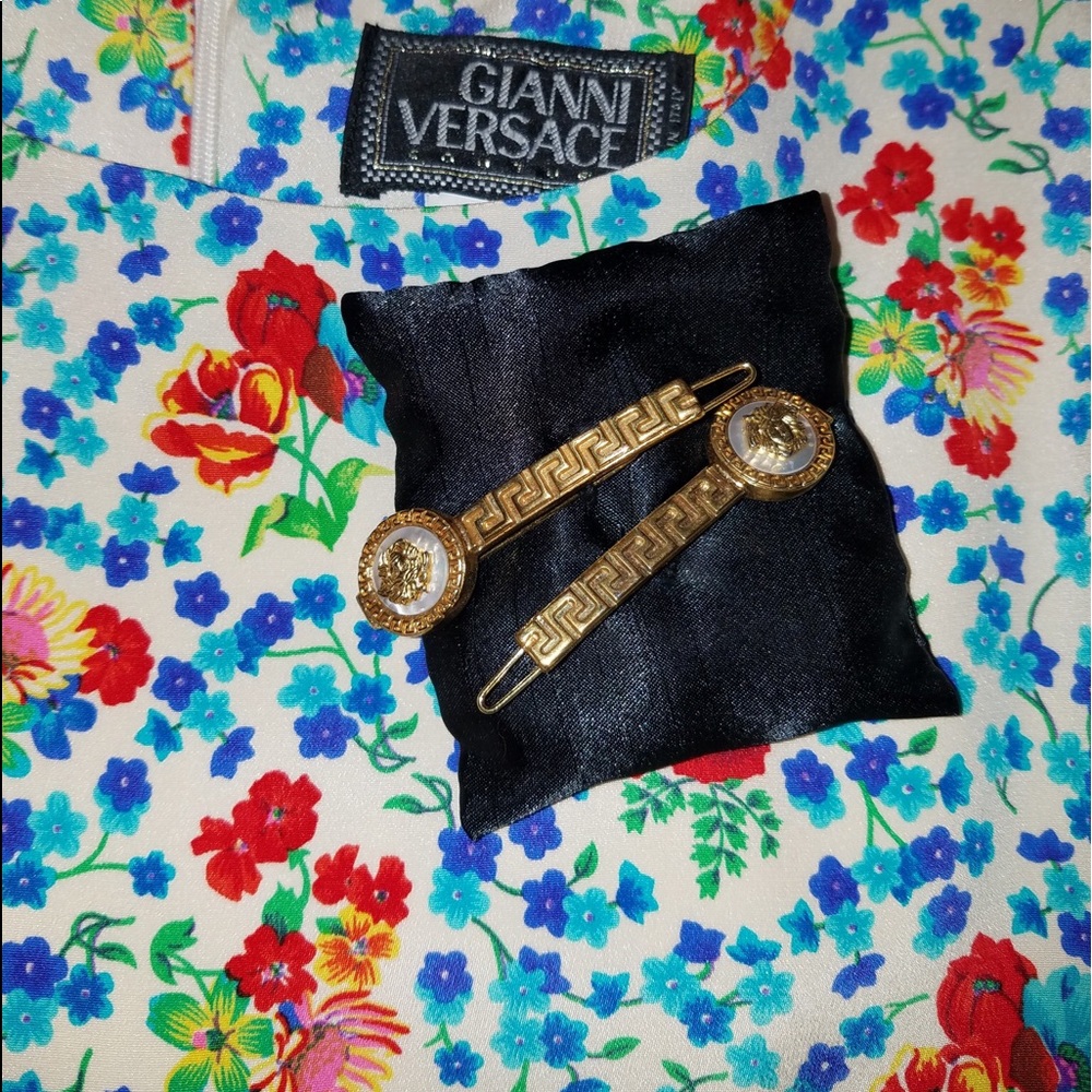 Gianni Versase hair pin - Picture 6 of 8